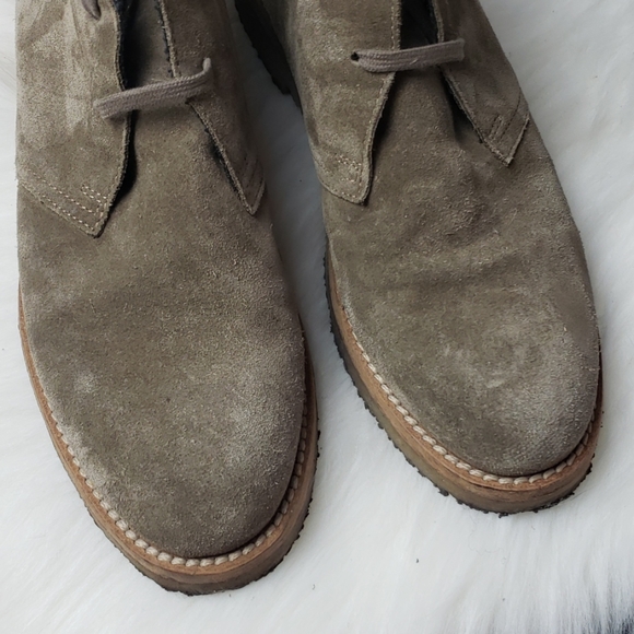 Vince Women's Suede 8M - Picture 2 of 7